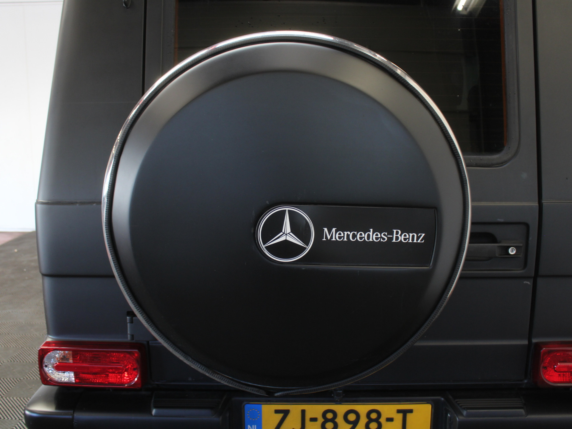 49345087-20.jpg