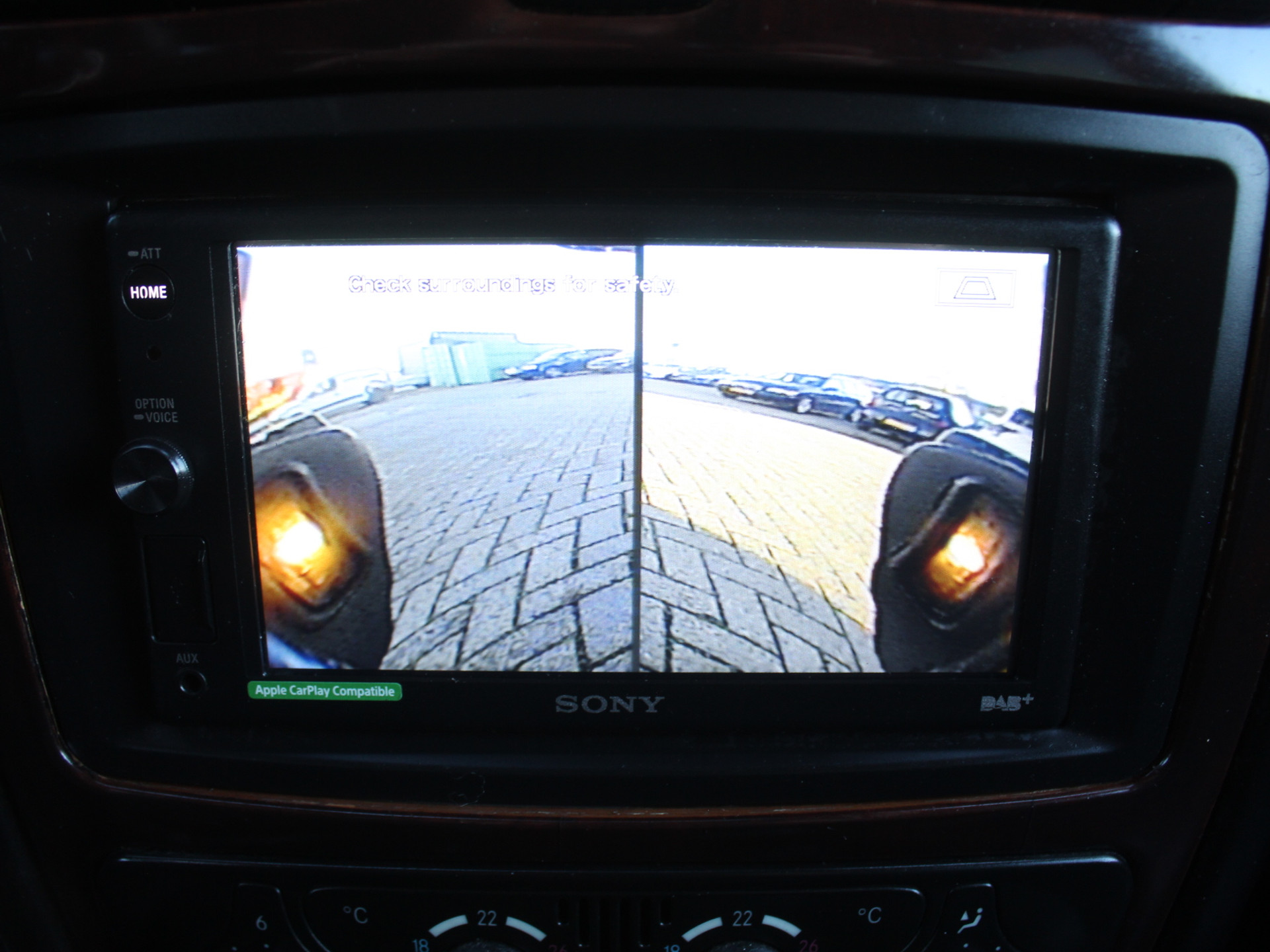 49345087-23.jpg