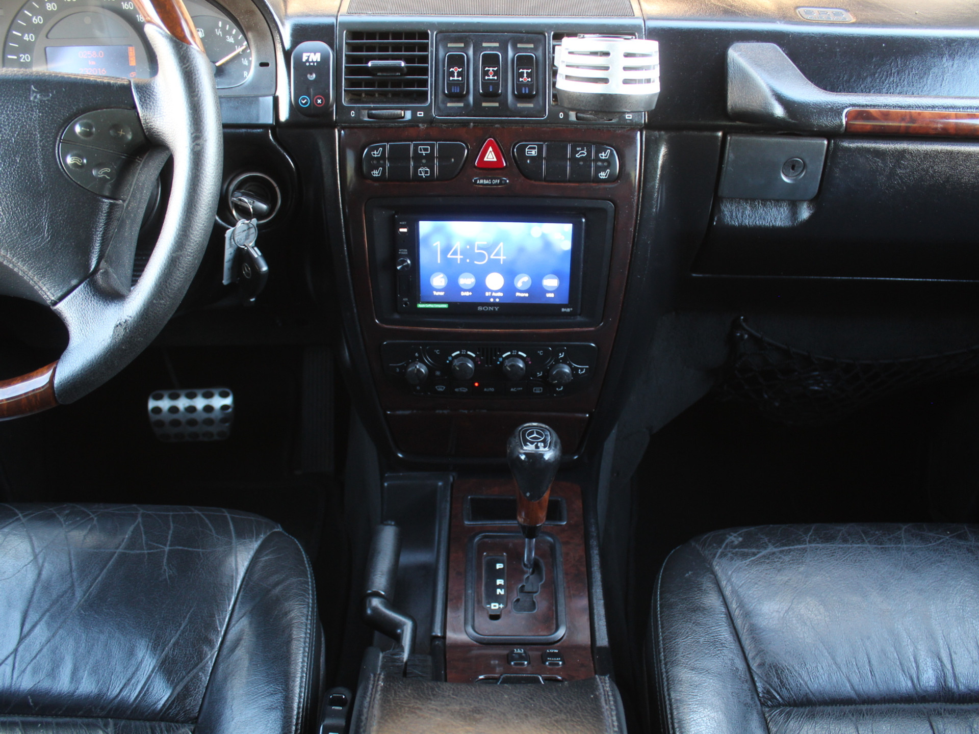 49345087-28.jpg
