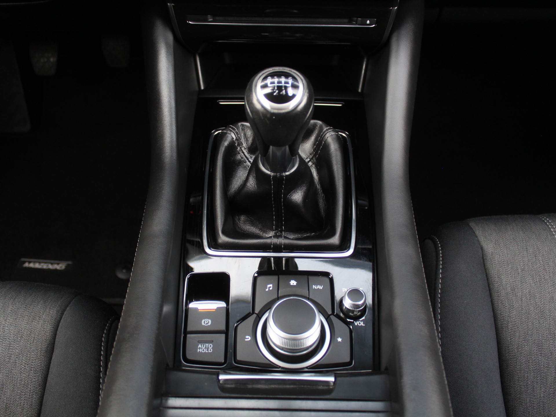 53290451-42.jpg