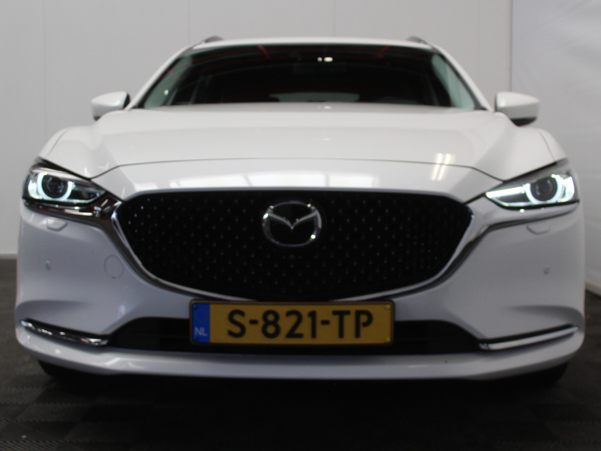 53290451-52.jpg