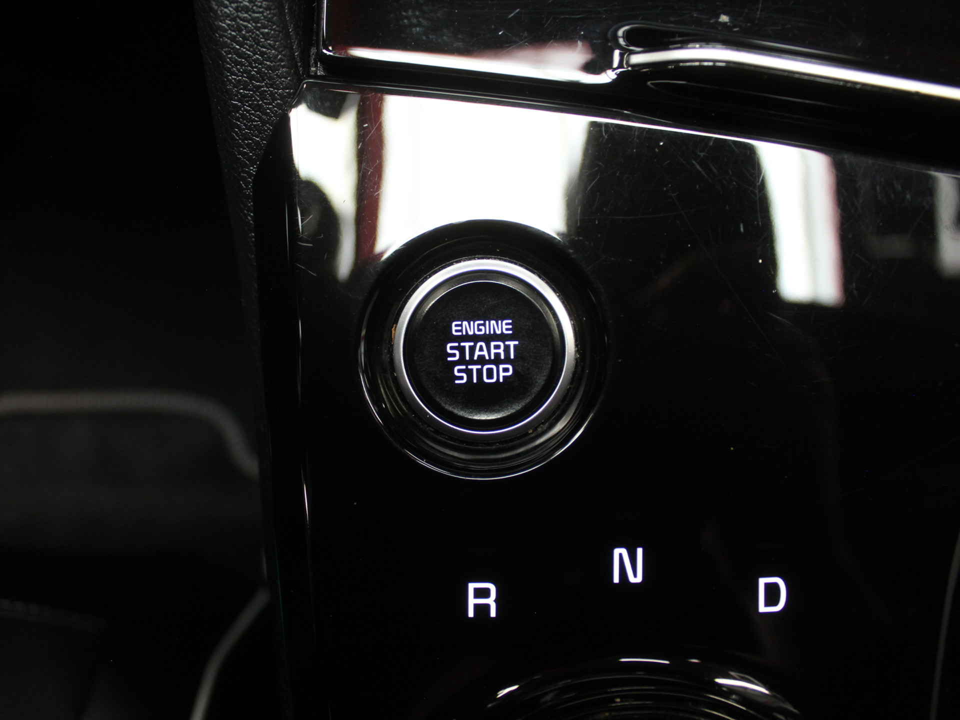 53487501-70.jpg