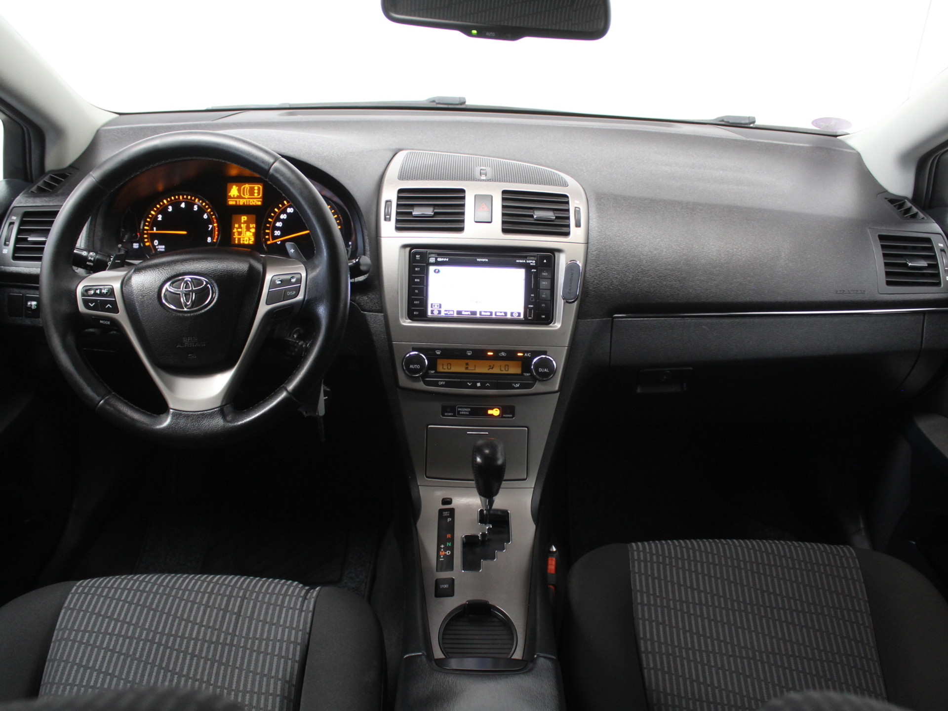 54790122-4.jpg