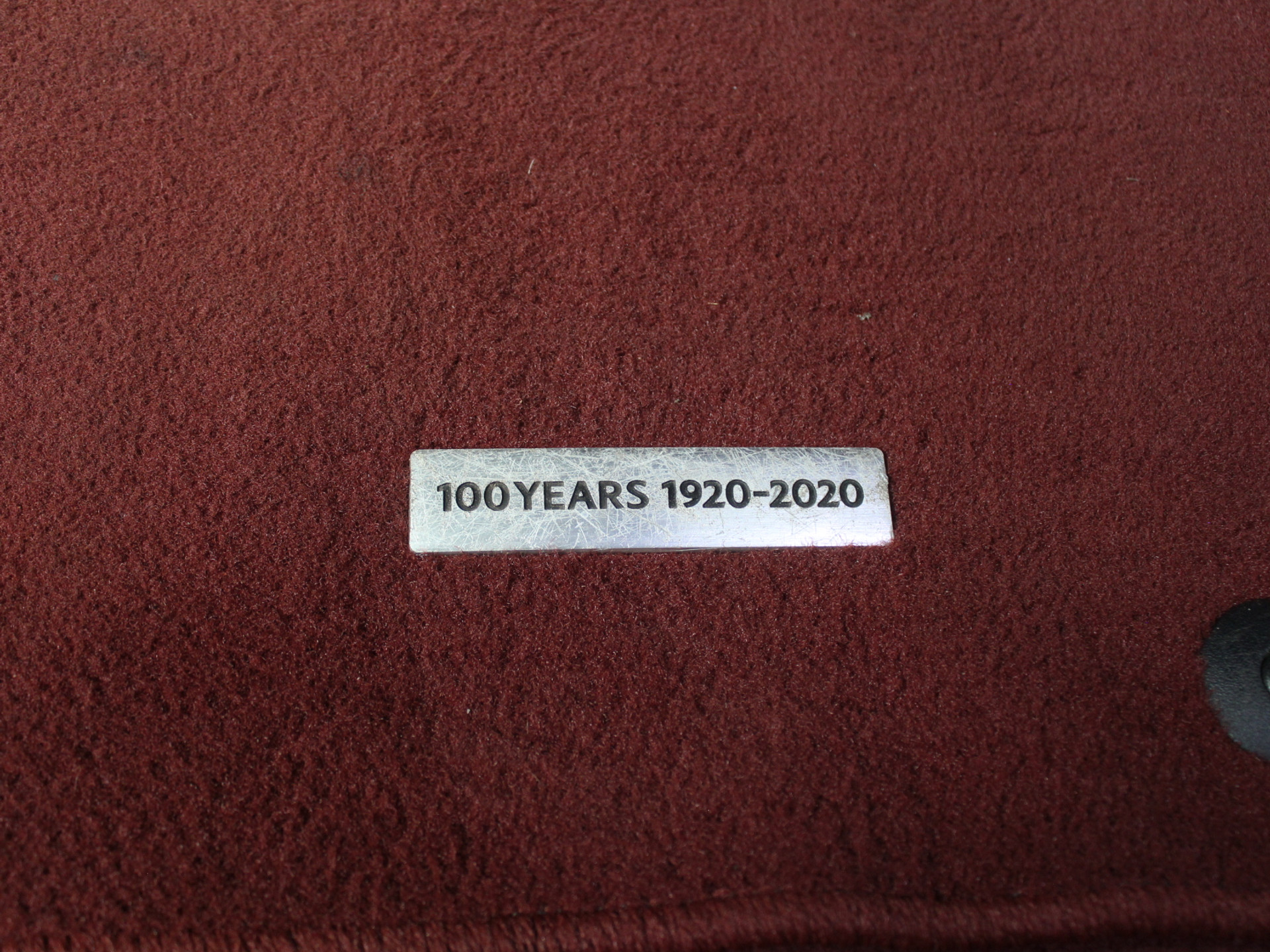 55382288-29.jpg