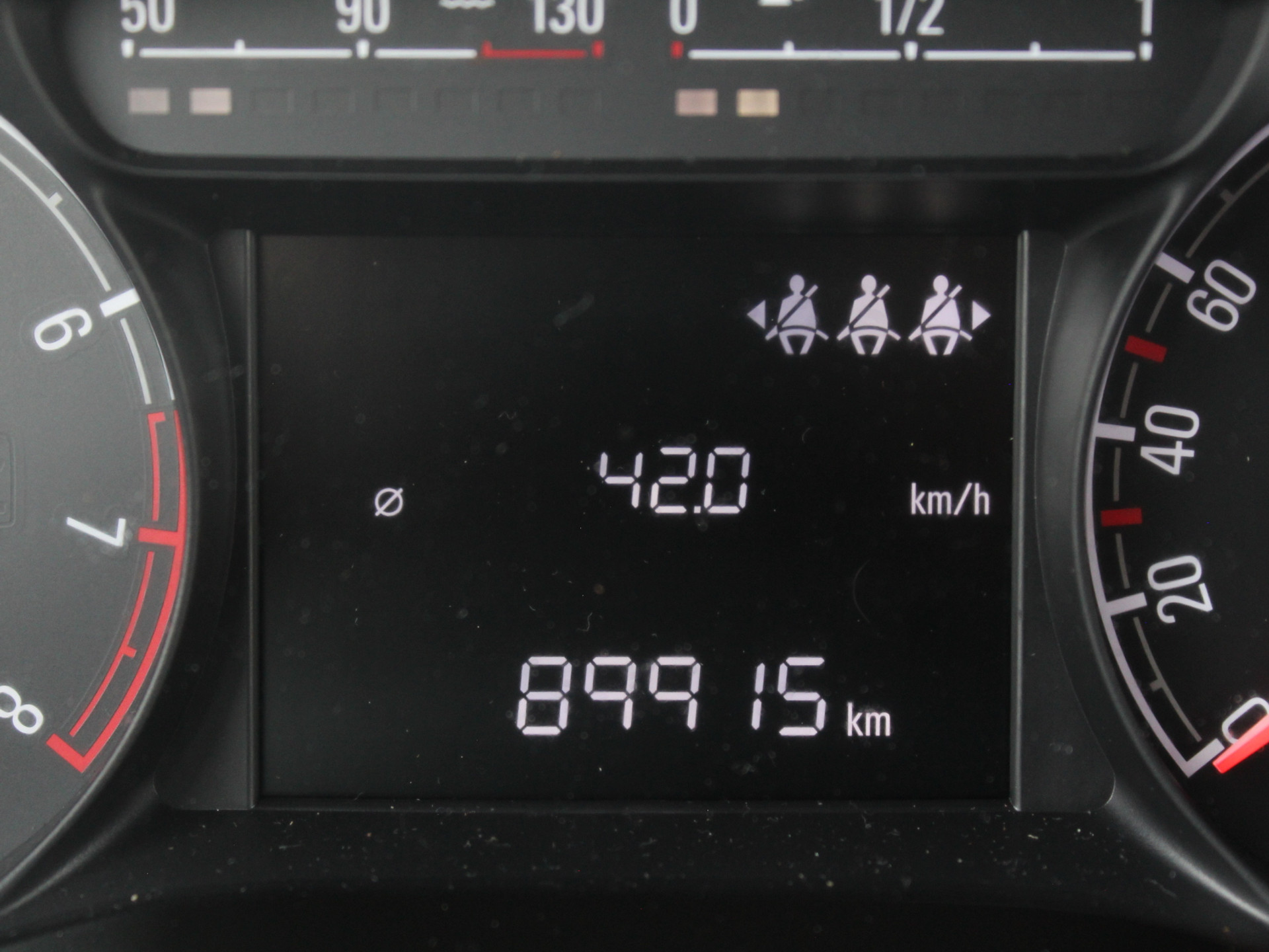 55382553-8.jpg