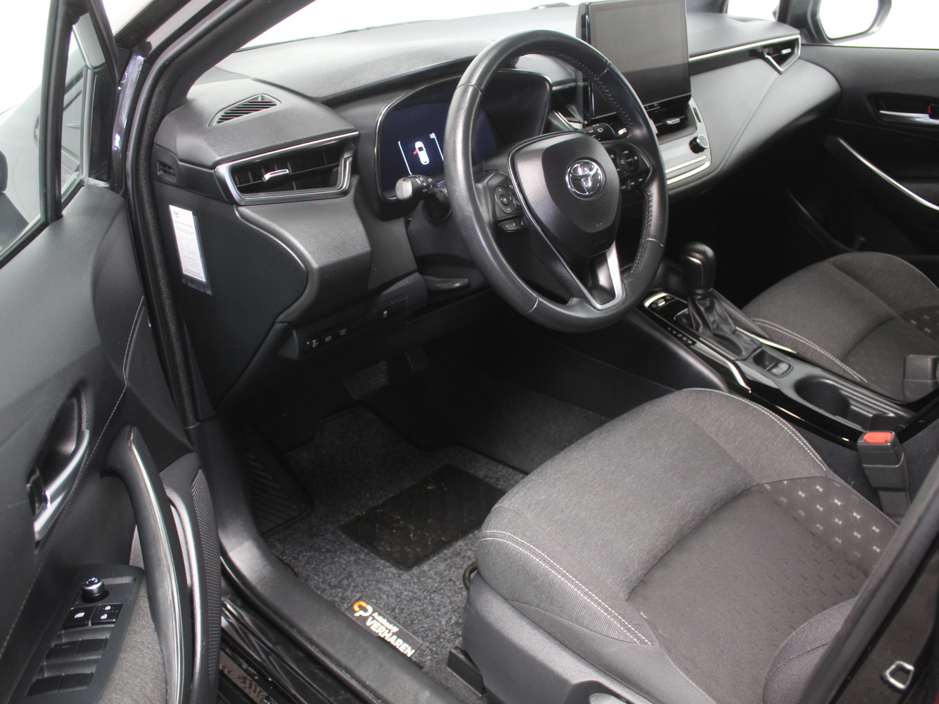 Toyota Corolla Hybrid 140 Active CARPLAY | ADAPCRUISE | CAMERA | LED | LMV16 | NAVI | DAB | CLIMATE 57542140-0.jpg | Autobedrijf Verharen