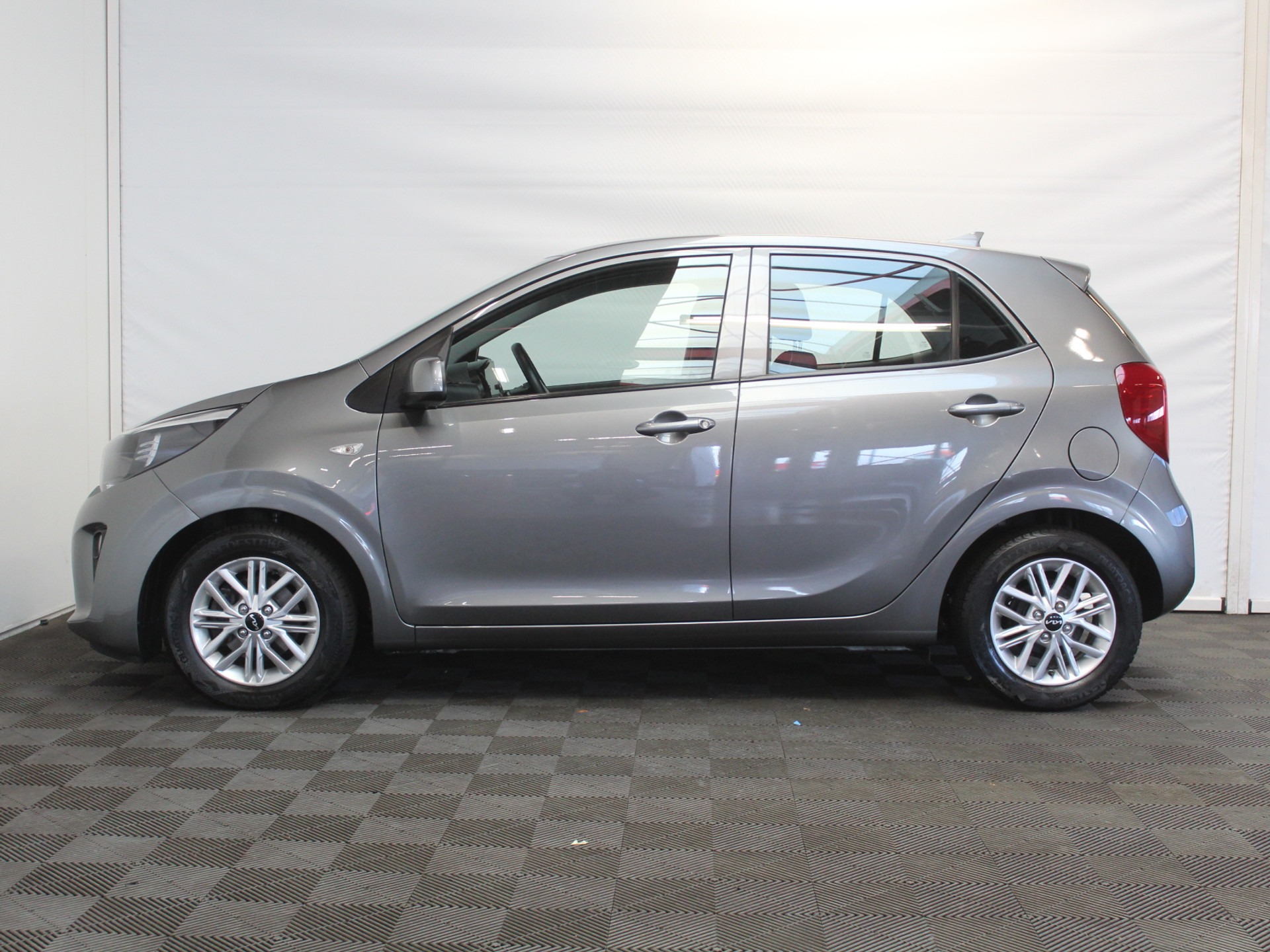Kia Picanto 1.0 DPi DynamicLine AIRCO | CARPLAY | CAMERA | DAB | LMV14 | CRUISE | ISOFIX 57813058-0.jpg | Autobedrijf Verharen